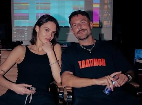 Shlømo és Sara Landry közös erődemonstrációja: „Control Your Body”