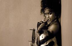 Tyla bejelentette új albumát, az A*POP‑ot: „Valami nagyon frisset csináltam”