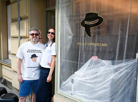 Black Hat Coffee: új kávézó nyílt Berlinben, ahol a kávé és a zene találkozik