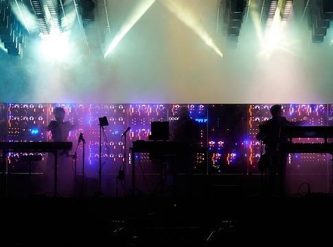 Hans Zimmer és a SynTesla Giorgio III – a steampunk szintetizátor, ami új szintre emeli a filmzenét