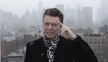 Egész éves programsorozattal ünneplik David Bowie 80. születésnapját