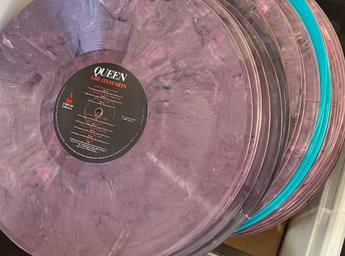 Hamis bakelitek nyomában: több ezer lemezt foglaltak le Londonban