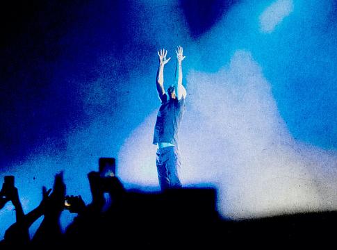 Moby visszatér Brighton Beach-re: nagyszabású koncert az On The Beach Festivalon