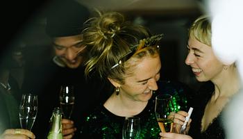 Szilveszter kettesben: romantikus ötletek pároknak az év utolsó estéjére