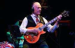 Robert Fripp: máig rejtély, miért „shaved my balls” a kórházban