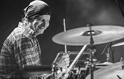 Elhunyt Bräutigam Gábor, a Kispál és a Borz alapító dobosa