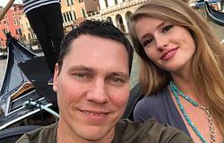 Tiësto családjával ünnepelte kislánya ötödik születésnapját az EDC Orlando fesztiválon