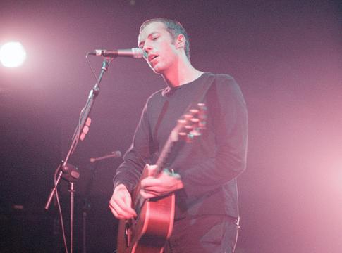 Árverésre kerülnek a Coldplay legkorábbi stúdiófelvételei