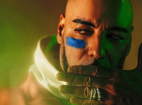 Roger Sanchez húsz év után új albummal jön: SPECTRUM, itt a Temptation