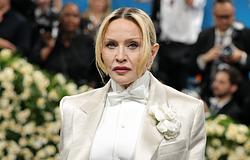 Madonna bírálja a Trump-kormányt a World AIDS Day figyelmen kívül hagyása miatt