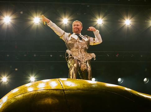 Sam Smith 10 koncertes brit rezidenciával tér vissza 2026-ban