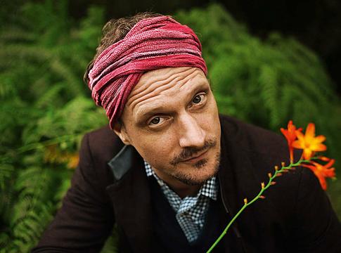 Kompakt nyári Open Airt tart Barcelonában DJ Koze-zal