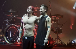 Bíróság elutasította a Temu kérelmét a Twenty One Pilots védjegybitorlási ügyében