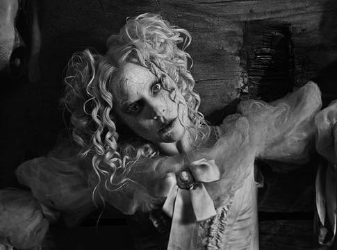 Lady Gaga és Tim Burton közös klipje: megérkezett a ‘The Dead Dance’