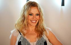 Kylie Minogue: a 2005-ös rákdiagnózis máig velem van