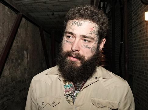 Post Malone kijátszotta a világ egyetlen The One Ring Magic-kártyáját