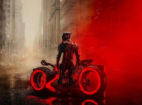 A Nine Inch Nails elkészítette a Tron: Ares teljes filmzenéjét