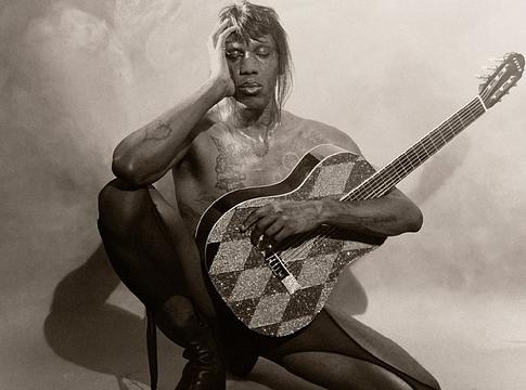 Yves Tumor botrányba keveredett a Swedish House Mafia koncertjén