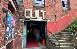 30 év után bezárt a Der Cult