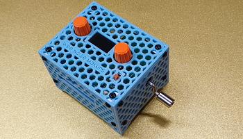 Papírdobozos zeneszerkezetből digitális szinti és szekvenszer: Wee Noise Makers a SYNTHFest France-on