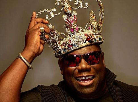 Carl Cox a Buckingham-palotában találkozott III. Károllyal