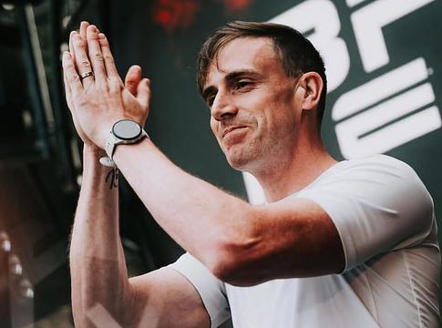 Bryan Kearney a Forevermore-ral folytatja trance-es sikersorozatát