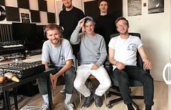 Toy Tonics Kollektíva DokumentumfilmMegérkezett a Toy Tonics dokumentumfilm: kötelező darab a modern klubkultúra rajongóinak