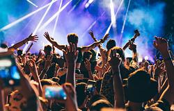 Live Nation vezetők Slack-üzenetei kavarnak botrányt a koncertjegyek túlárazása miatt