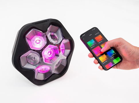 Harmadával olcsóbb lett a SOUNDBOKS Lightboks