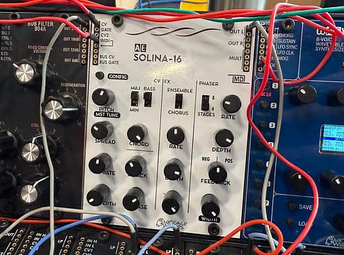 Tangible Waves AE Solina-16: 16 szólamú Solina‑emuláció AE Modularhoz