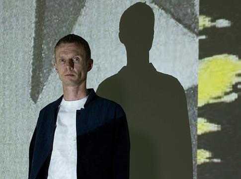 Kormac új kislemeze, a 'Hazy', a dublini éjszakák hangulatát idézi