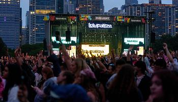 Zacskónyi vizelet keringett a Lollapalooza tömegében, kiakadt az internet