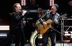 Az U2 megosztotta a Glen Hansard emlékére átírt Beautiful Day szövegét