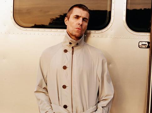 Liam Gallagher a Brighter Sound nagykövete lett – sorsoláson tér vissza a villámgyorsan elfogyott Adidas Spezial LG Achille SPZL