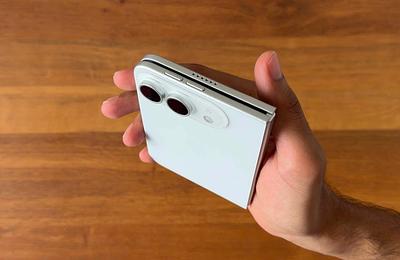 Apple hajlítható iPhone-ja? Egy új makett mutatja, milyen lehet a régóta pletykált készülék