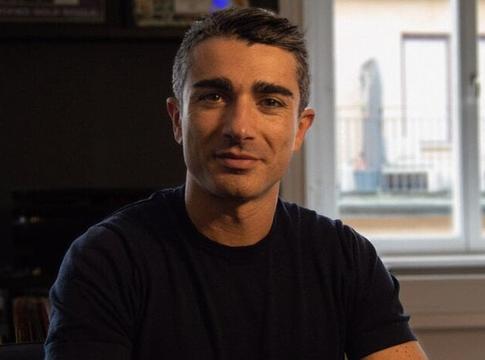 Az Amuse Fast Forward platformja 50 000 előleget fizetett ki független művészeknek