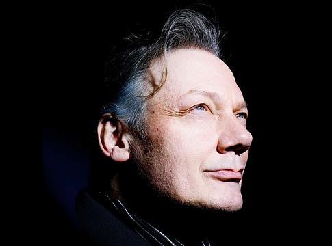 Széttört Grammyk: William Orbit díjai sérültek meg szállítás közben