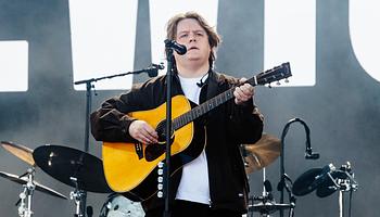 Lewis Capaldi világszerte közvetíti a BST Hyde Park első estjét YouTube-on