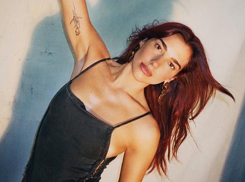 Dua Lipa Selena előtt tisztelgett a turné fináléján