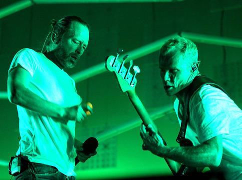 Thom Yorke meglepetésvendég volt Flea KOKO-s koncertjén