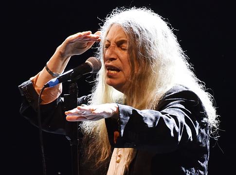 Patti Smith új memoárjában felfedi édesapja valódi kilétét