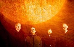 Inspiral Carpets 12 év után visszatér: itt a Drag The Bag