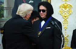 Trump bemutatta a Kennedy Center idei díjazottjait