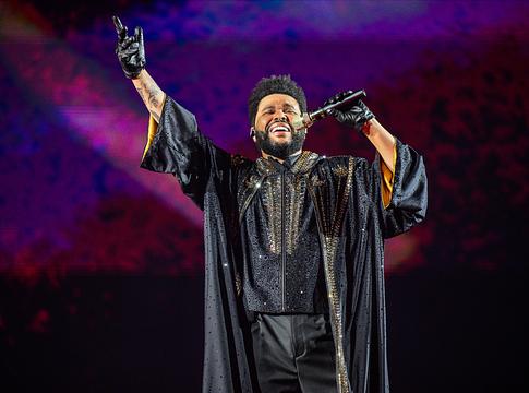 The Weeknd élőben mutatta be Anittával közös Rio című dalát Brazíliában