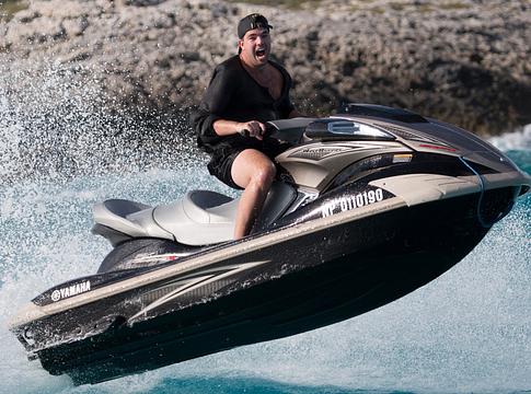 Újra elbukott a FYRE Fest – Billy McFarland nem adja fel a hírhedt márkát