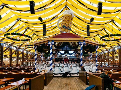Oktoberfest a techno klub szomszédságában? Berlin tiltakozik a Spreewiesn ellen