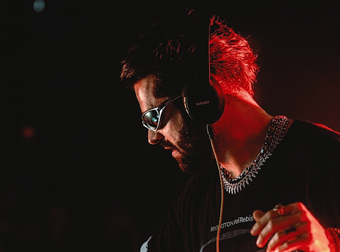 Alok új modellt mutat a fenntartható DJ-turnézásra