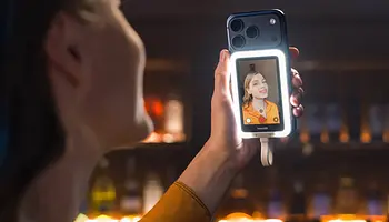 Insta360 Snap: hátlapi kamerás szelfik, tűéles előnézettel