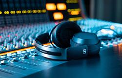 Sennheiser HD 480 PRO: új zárt stúdiózászlóshajó pontos mélyekkel és hosszú távú kényelemmel