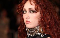 Botrány és botok: Chappell Roan neve körül mesterségesen gerjesztett vihar